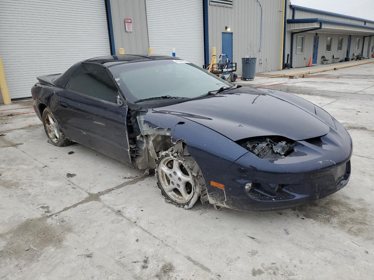 2000 Pontiac Firebird Formula VIN: 2G2FV22G2Y2100391 Lot: 48049125