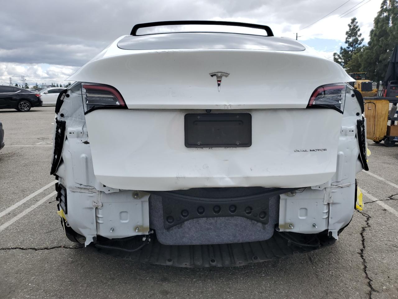 2021 Tesla Model Y VIN: 5YJYGDEE0MF213600 Lot: 48914965