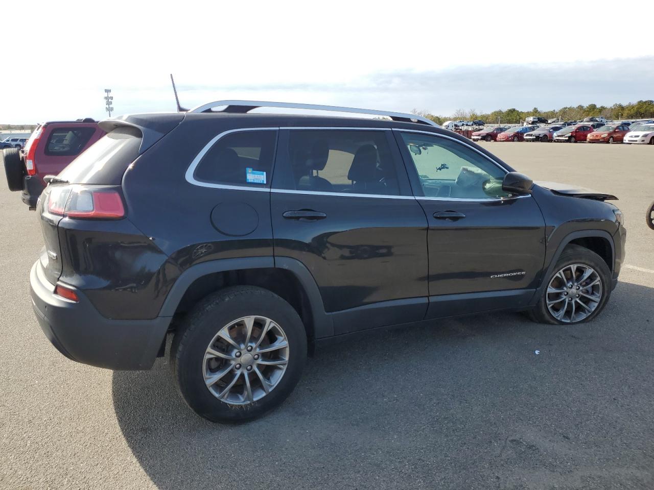 2019 Jeep Cherokee Latitude Plus VIN: 1C4PJMLB6KD492383 Lot: 48172795