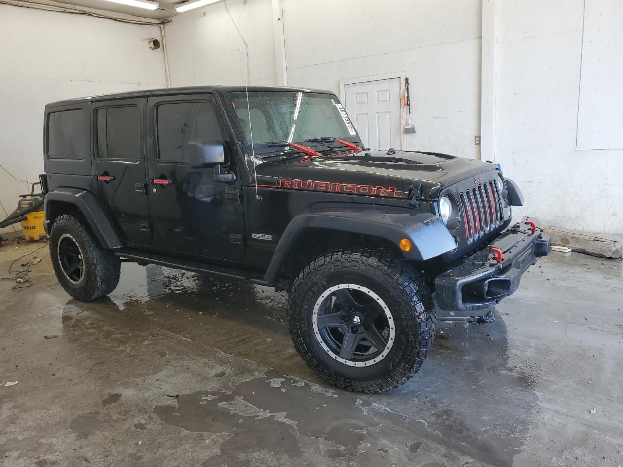 1C4HJWFG2HL704847 2017 Jeep Wrangler Unlimited Rubicon