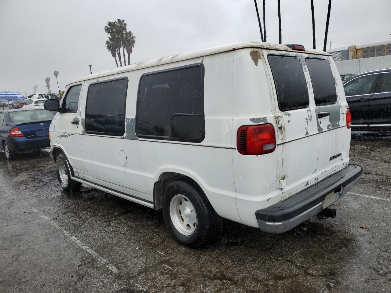 1999 Dodge Ram Van B1500 VIN: 2B6HB11Y9XK584130 Lot: 48632355