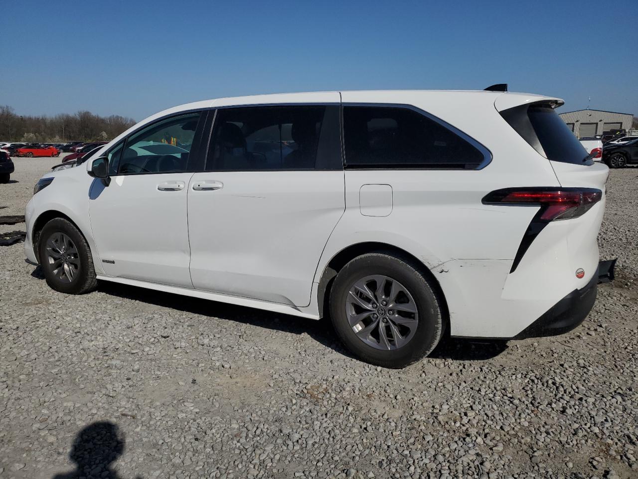 2021 Toyota Sienna Le VIN: 5TDKRKEC3MS046468 Lot: 48742995