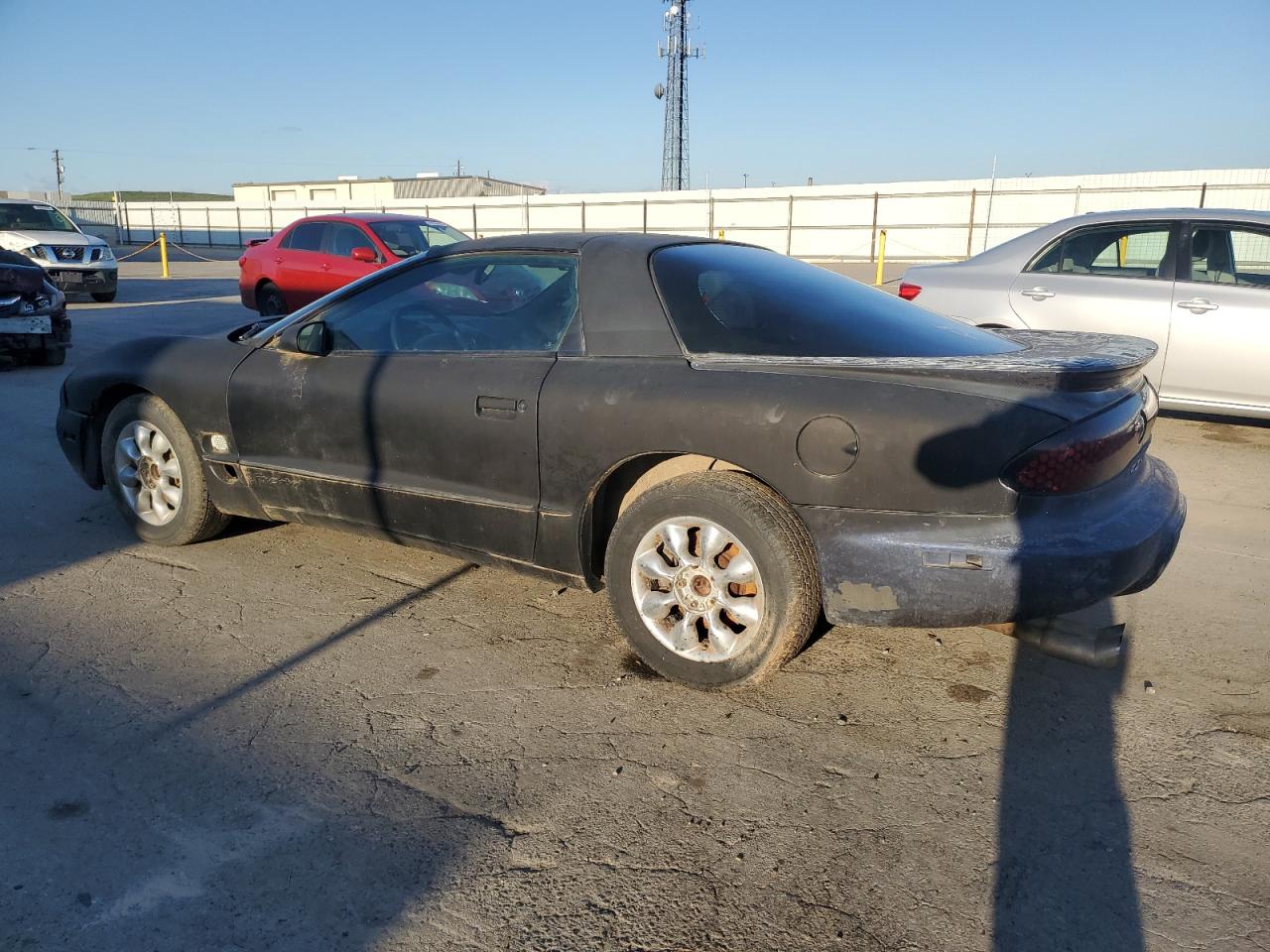 1999 Pontiac Firebird VIN: 2G2FS22KXX2216224 Lot: 47316085