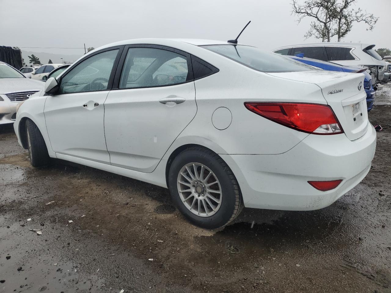 2015 Hyundai Accent Gls VIN: KMHCT4AE6FU804175 Lot: 47937015