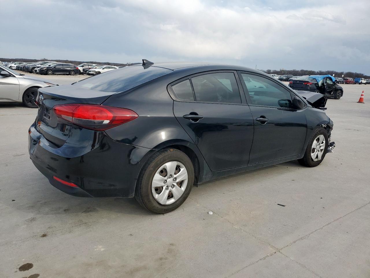 2017 Kia Forte Lx VIN: 3KPFL4A72HE102598 Lot: 49108955