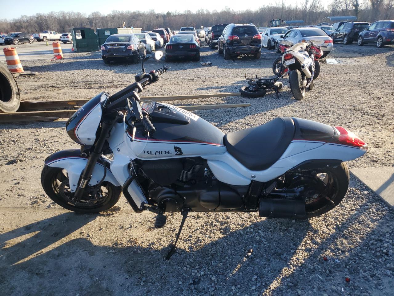 2015 Suzuki Vzr1800 VIN: JS1VY53A4F2100139 Lot: 48561505