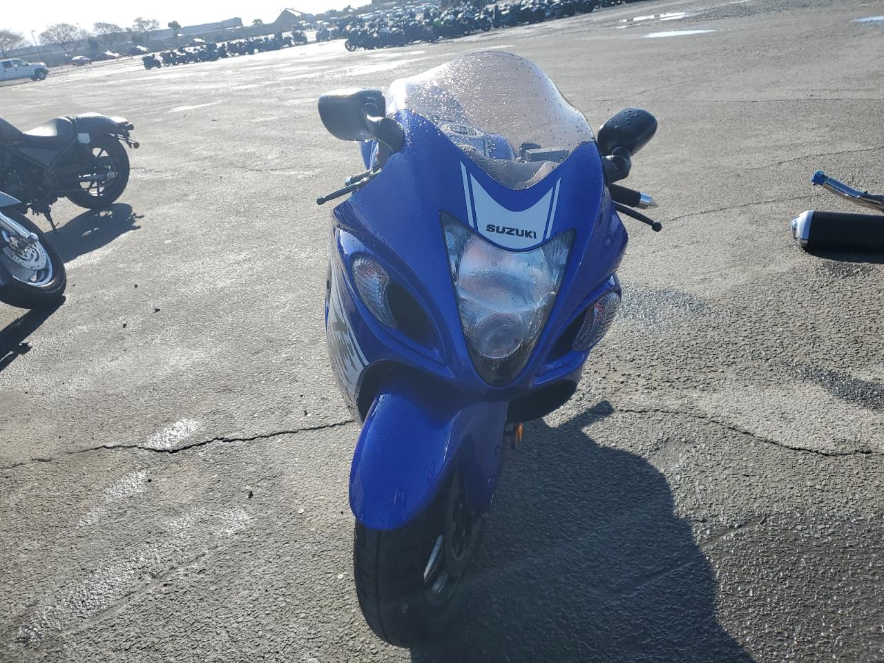 JS1GX72B0H2100742 2017 Suzuki Gsx1300 Ra