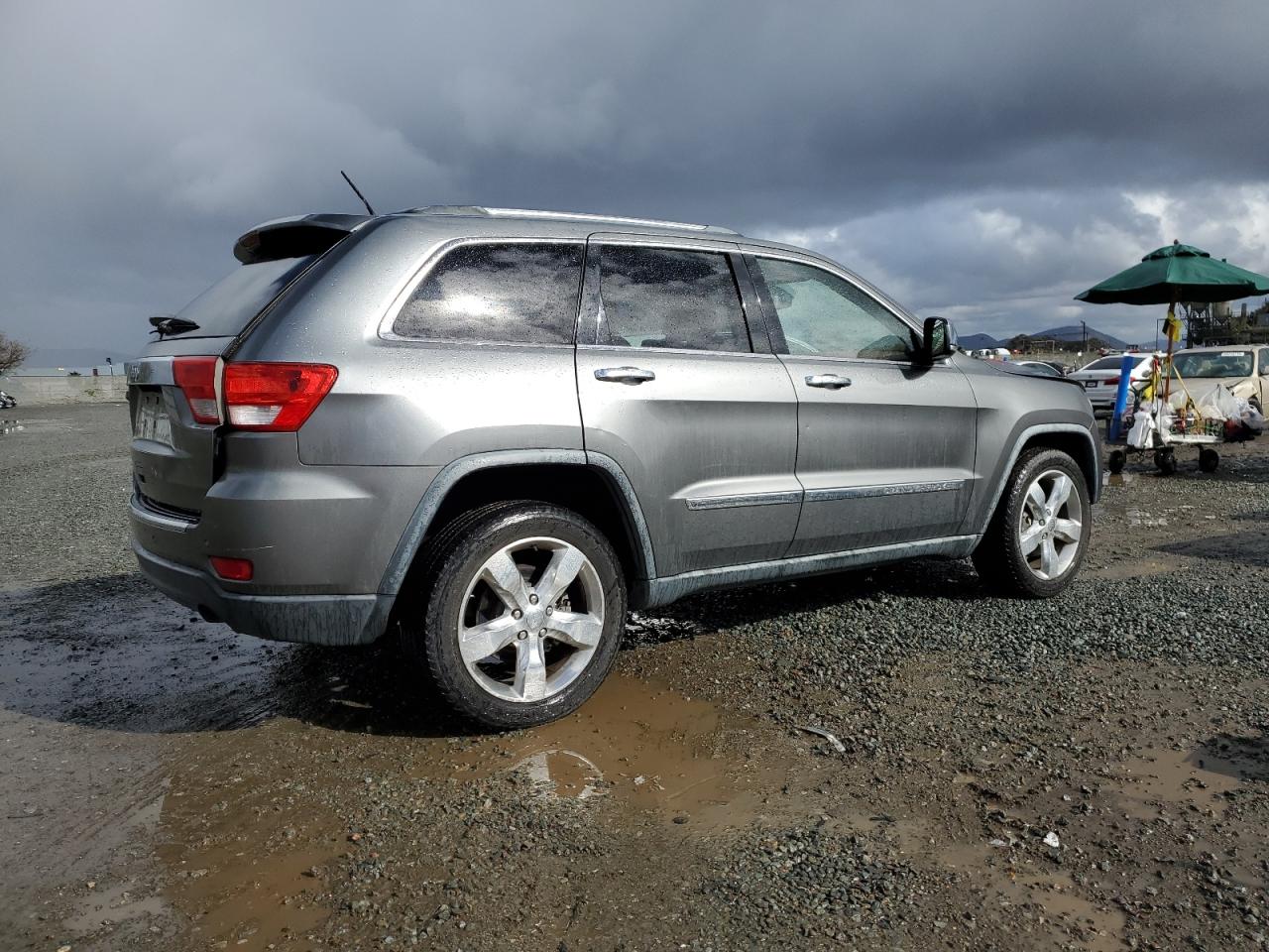 2012 Jeep Grand Cherokee Overland VIN: 1C4RJECT4CC137792 Lot: 48070625