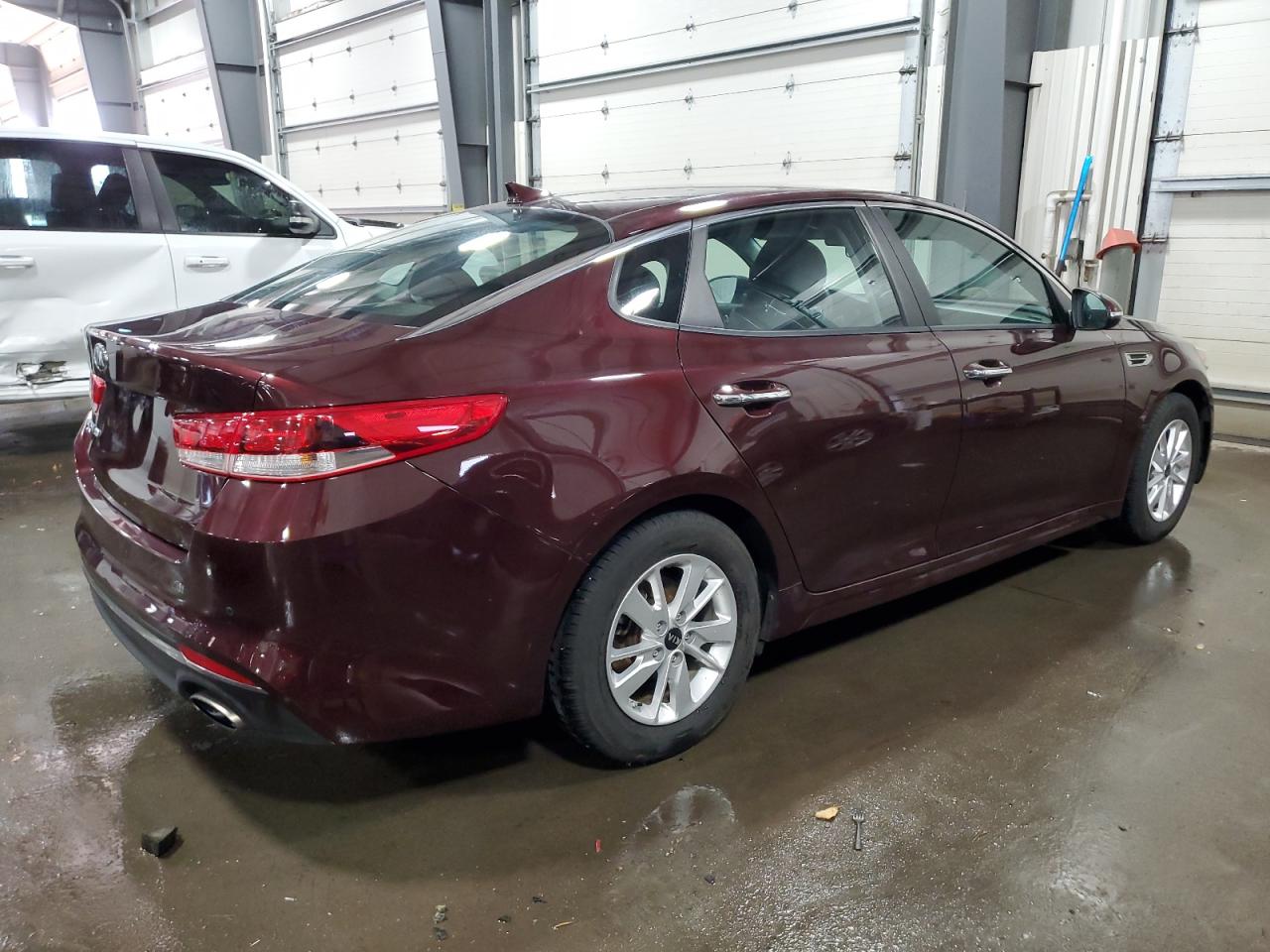 5XXGT4L35JG190624 2018 Kia Optima Lx