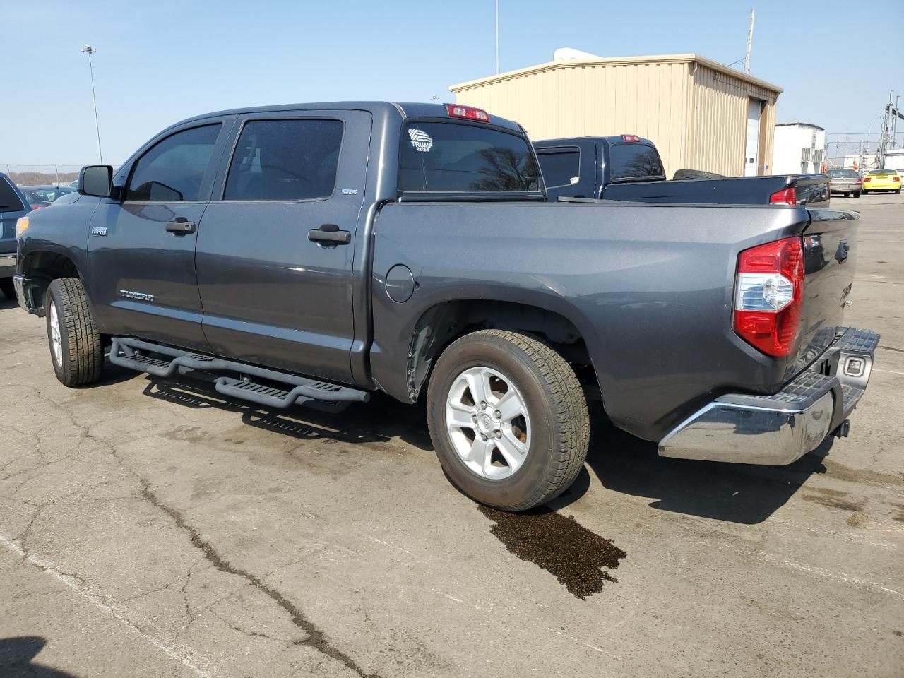 2016 Toyota Tundra Crewmax Sr5 VIN: 5TFEY5F12GX211732 Lot: 43604545