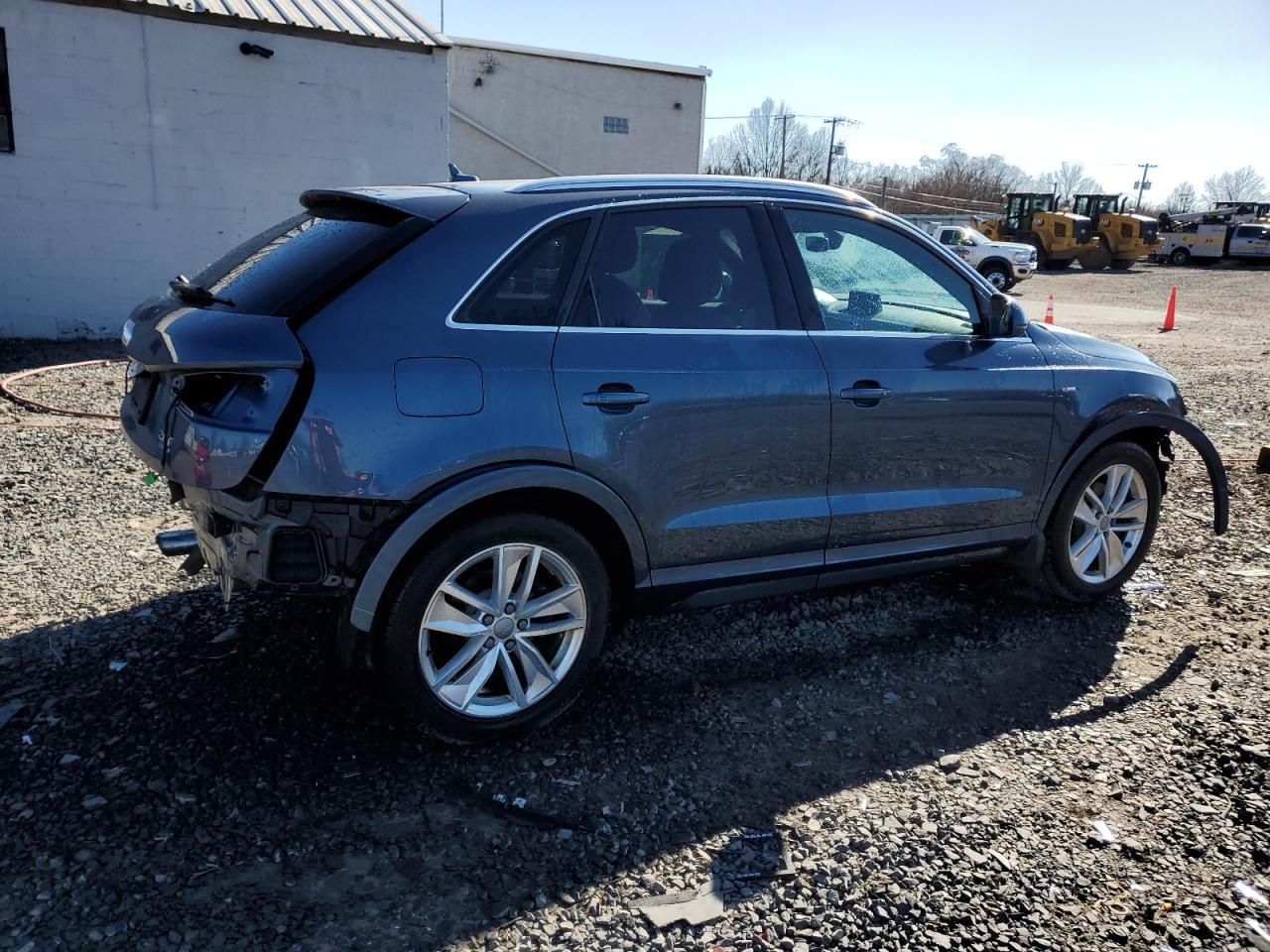 WA1JCCFS5JR001948 2018 Audi Q3 Premium Plus