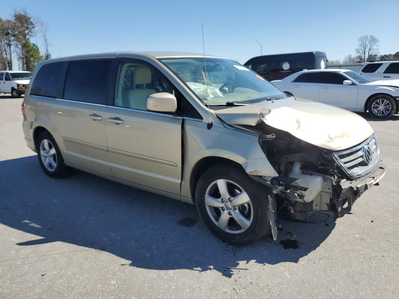 2010 Volkswagen Routan Se VIN: 2V4RW3D1XAR316271 Lot: 48491225