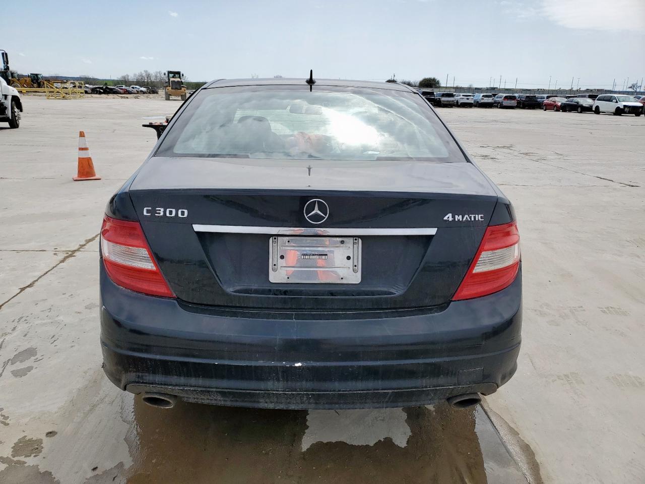 WDDGF8BB4BR152247 2011 Mercedes-Benz C 300 4Matic