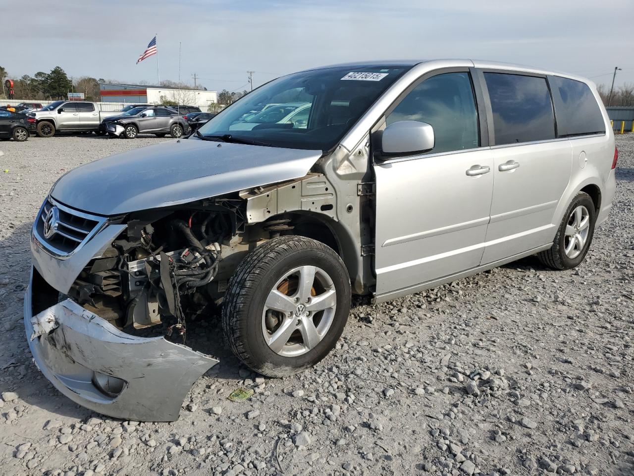 2010 Volkswagen Routan Se VIN: 2V4RW3D17AR184585 Lot: 48215015