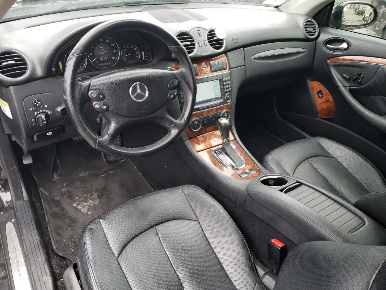 WDBTK72F09T105696 2009 Mercedes-Benz Clk 550