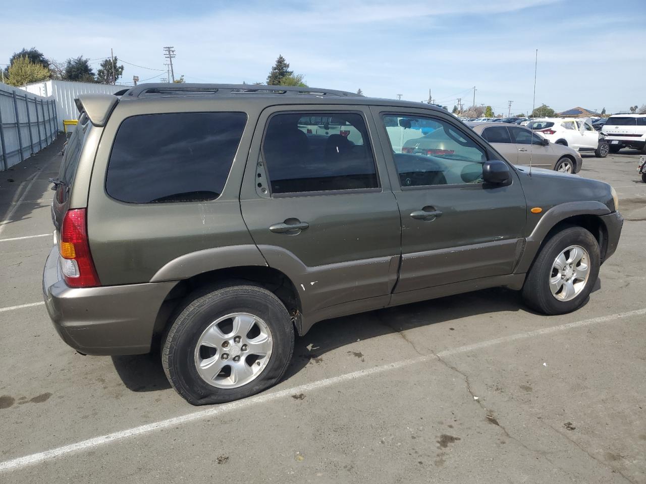 2002 Mazda Tribute Lx VIN: 4F2YU081X2KM29724 Lot: 47896495