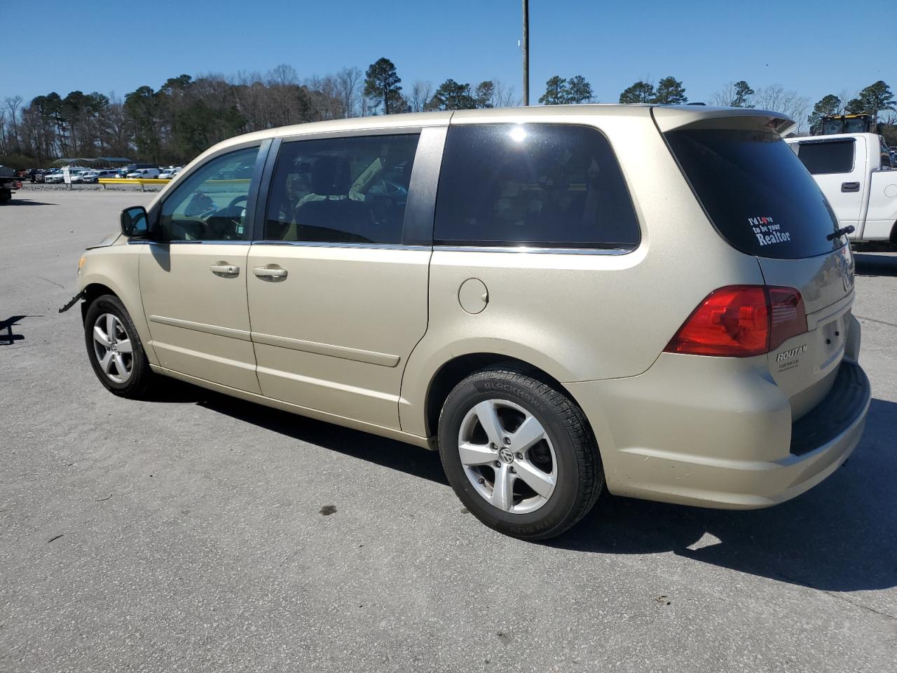 2010 Volkswagen Routan Se VIN: 2V4RW3D1XAR316271 Lot: 48491225