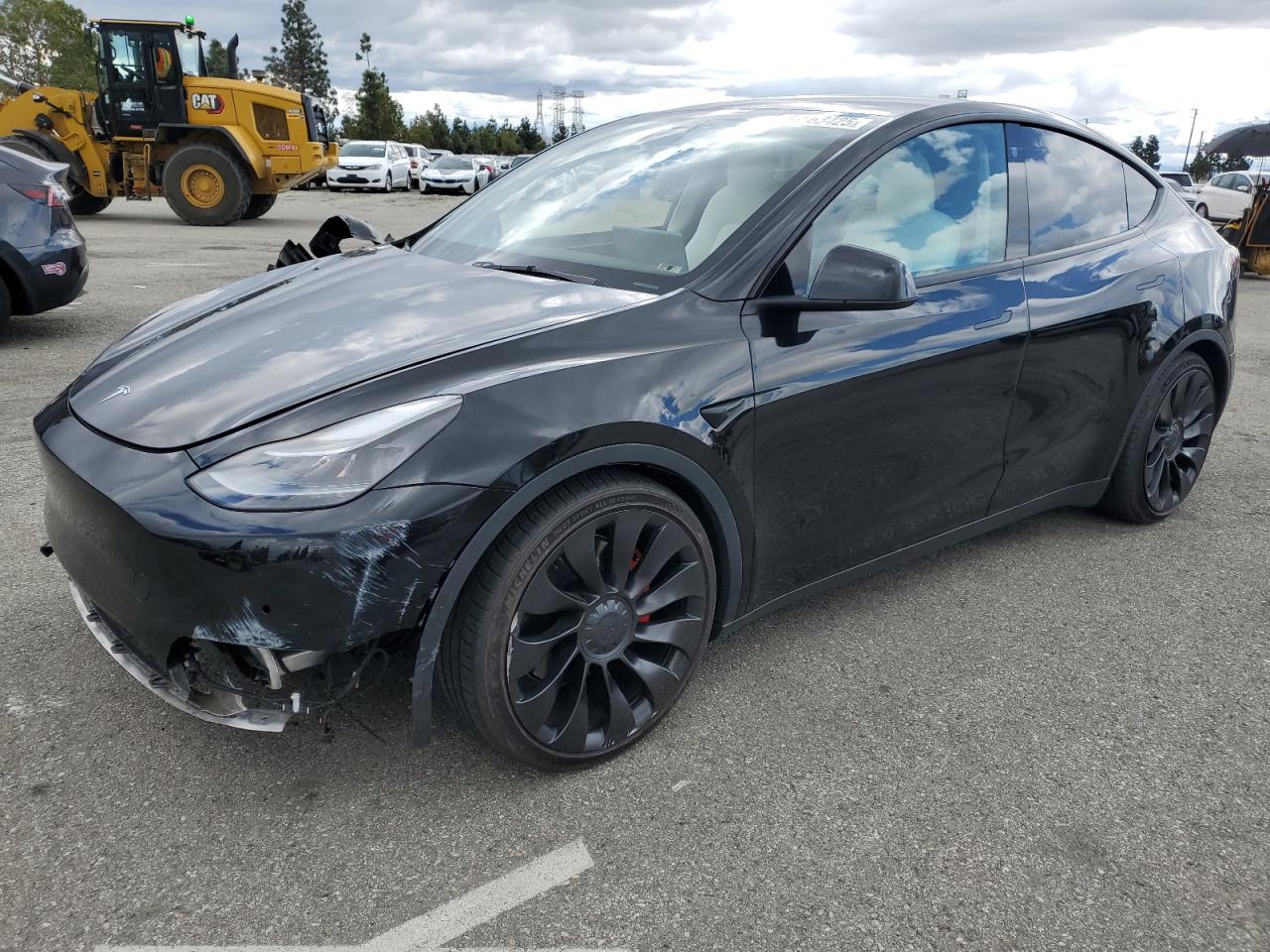 2022 Tesla Model Y VIN: 7SAYGDEF4NF389207 Lot: 45863425