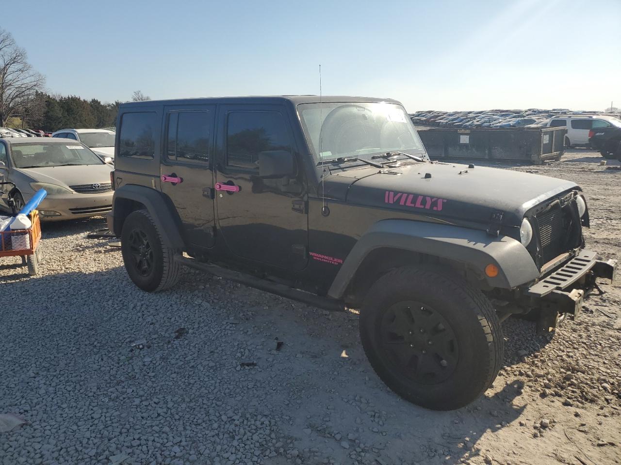 1C4HJWDG7JL829237 2018 Jeep Wrangler Unlimited Sport