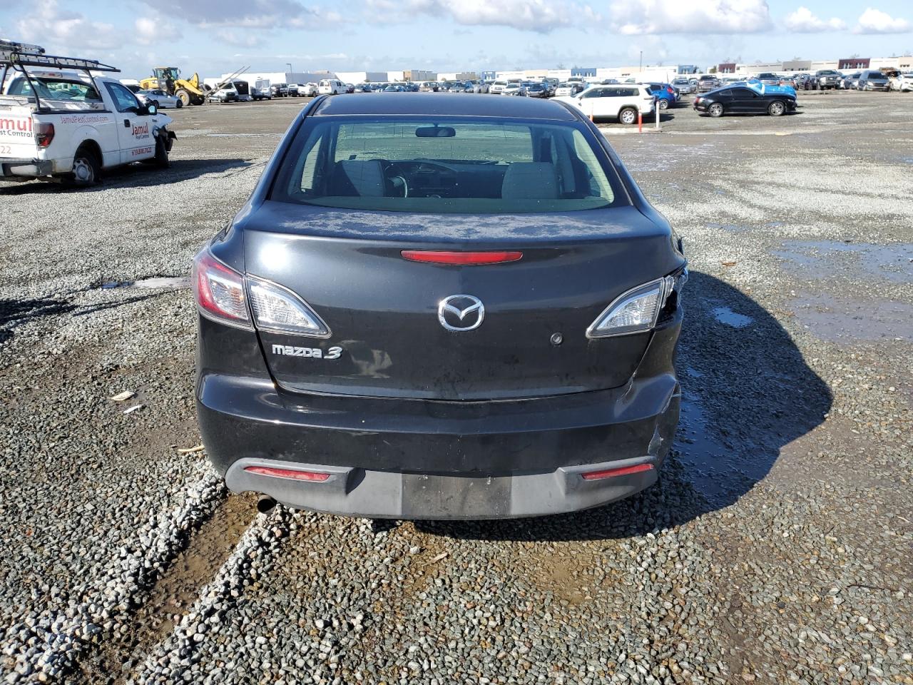 2011 Mazda 3 I VIN: JM1BL1UG7B1383039 Lot: 48179915