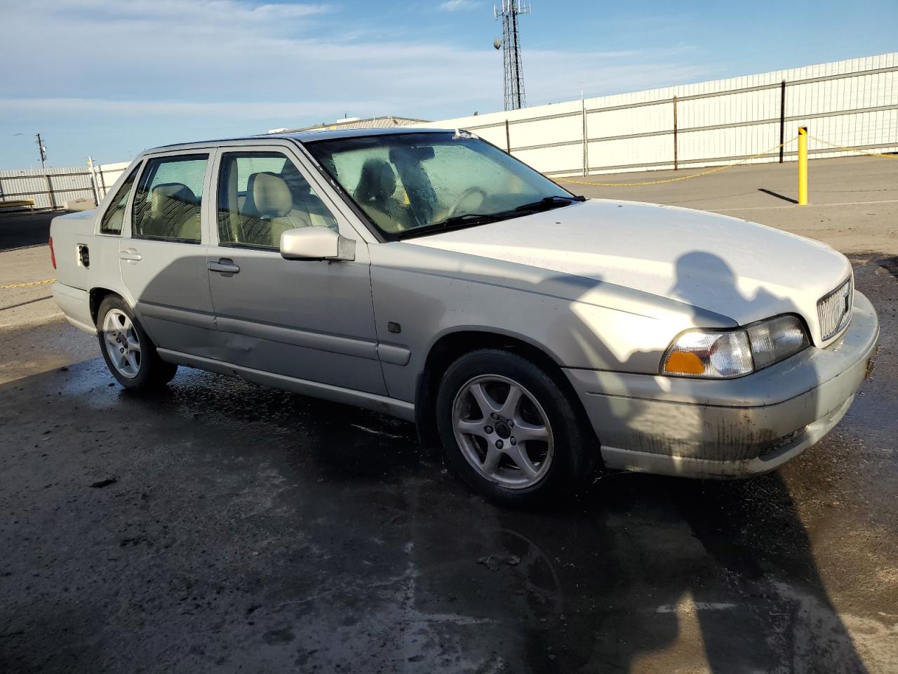 YV1LS61J5Y2673782 2000 Volvo S70 Base