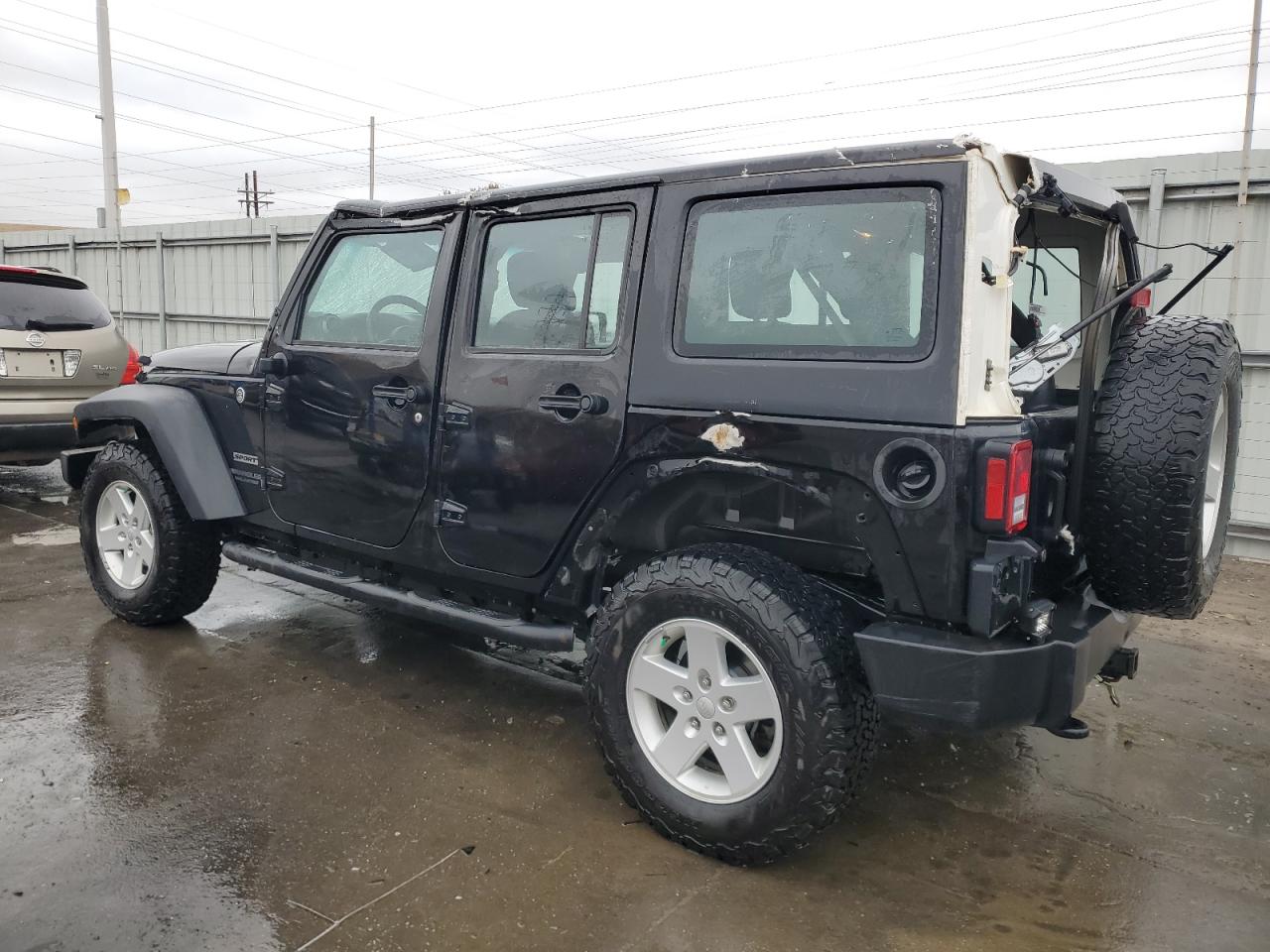 1C4BJWDG9HL653307 2017 Jeep Wrangler Unlimited Sport