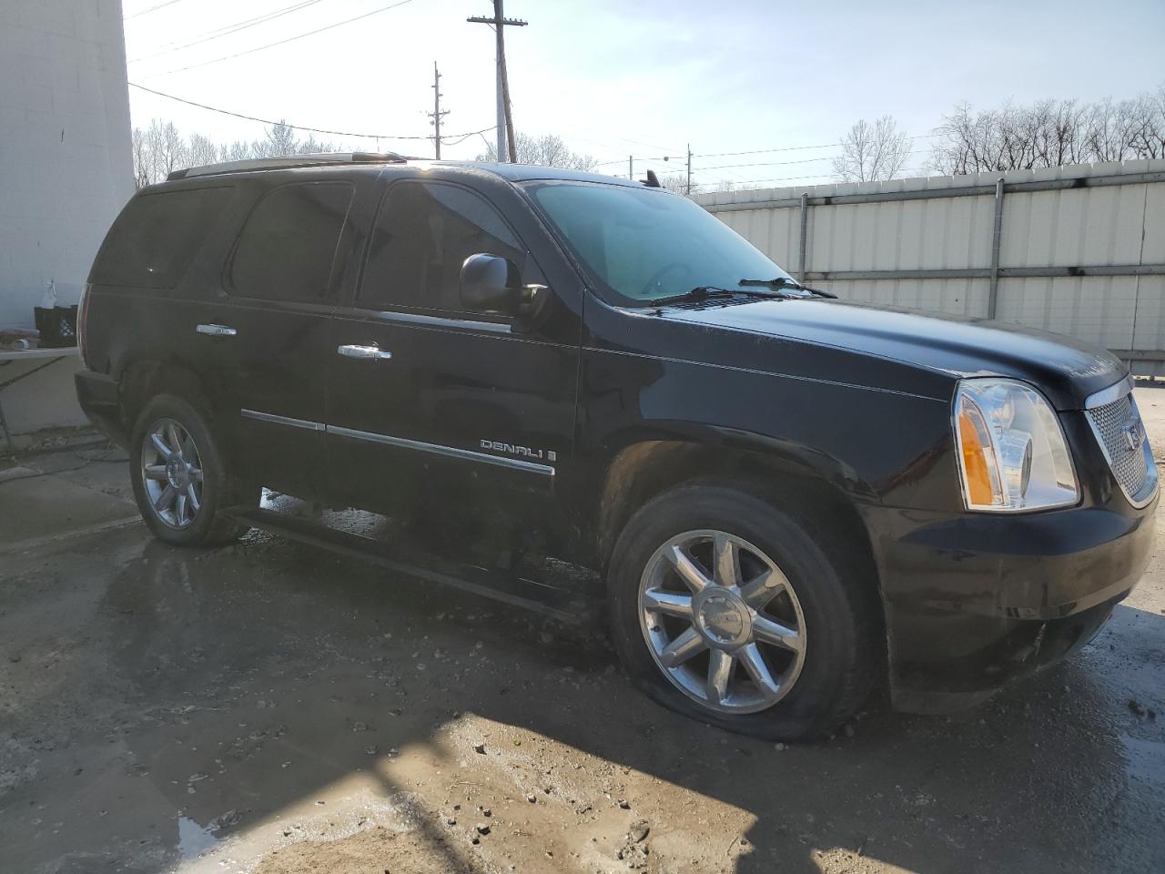 2009 GMC Yukon Denali VIN: 1GKFK03279R279042 Lot: 47779045