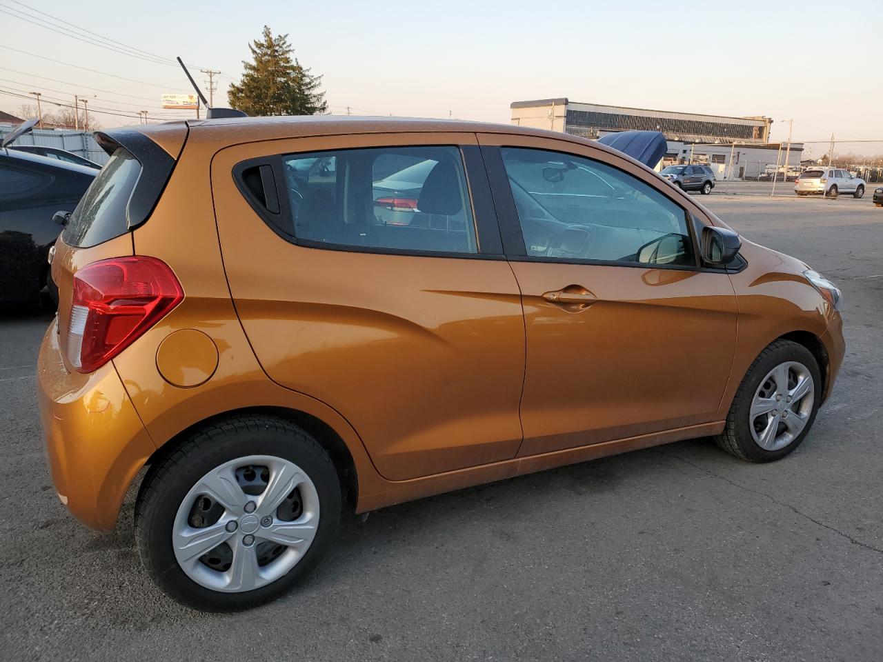 KL8CB6SA0KC738830 2019 Chevrolet Spark Ls