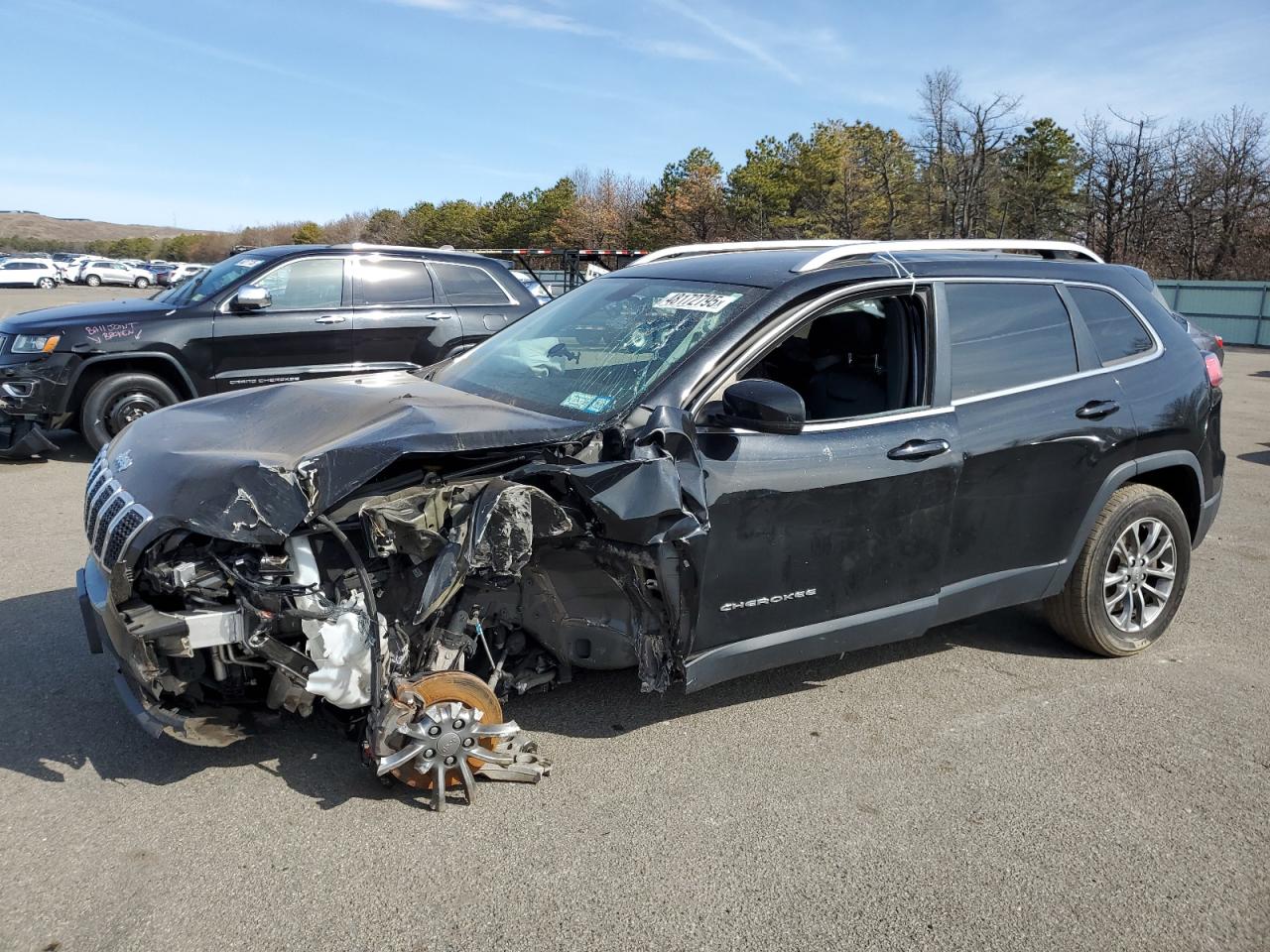 2019 Jeep Cherokee Latitude Plus VIN: 1C4PJMLB6KD492383 Lot: 48172795