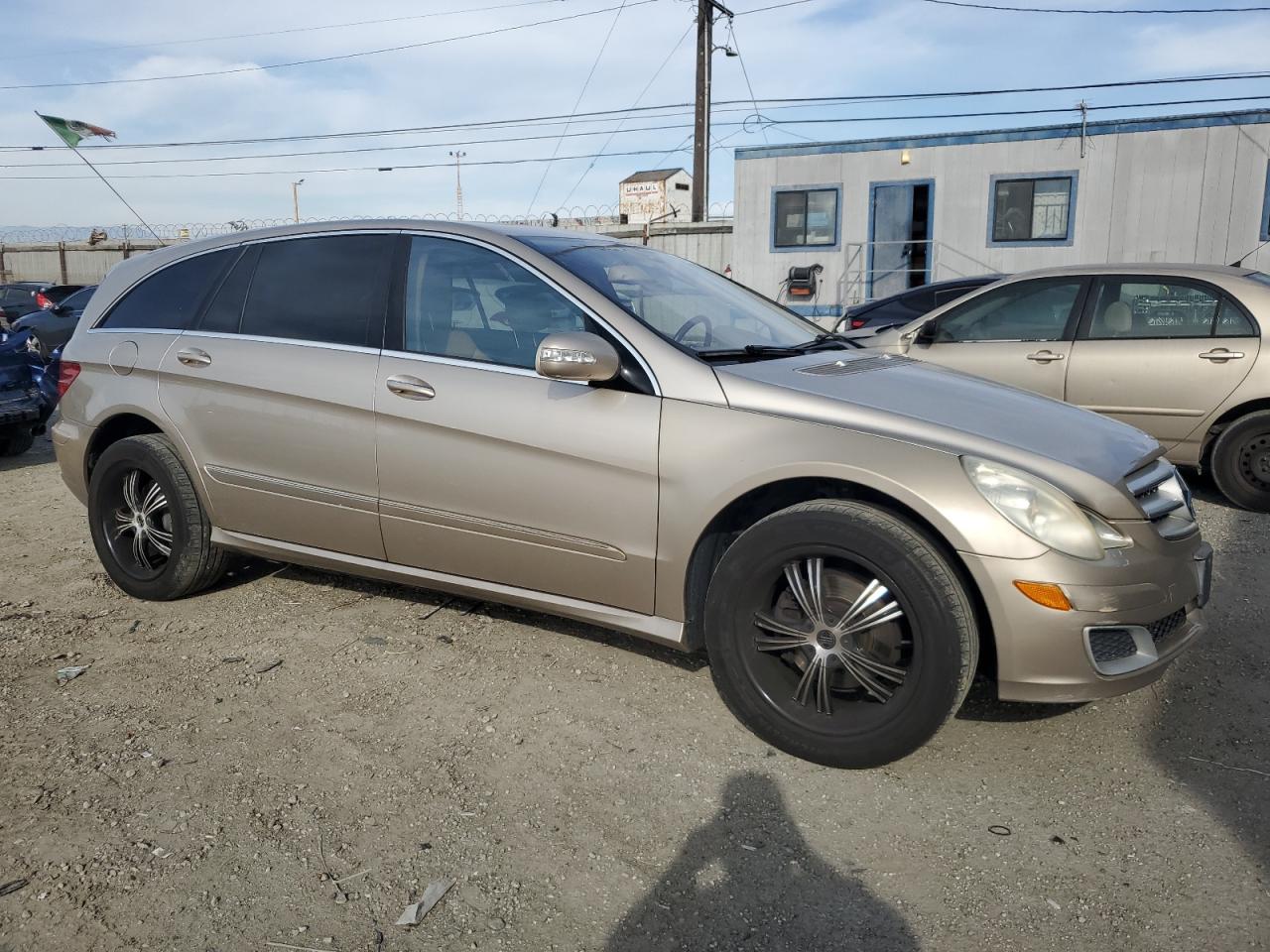 2006 Mercedes-Benz R 350 VIN: 4JGCB65E06A021315 Lot: 48420055