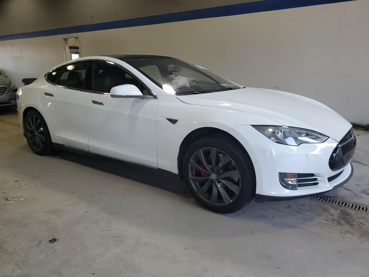 5YJSA1E4XFF110720 2015 Tesla Model S