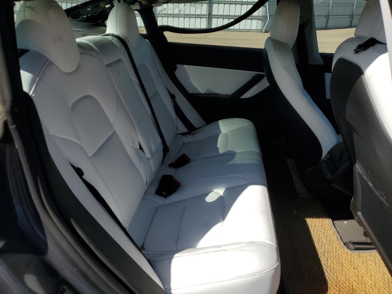 5YJ3E1EB7KF421376 2019 Tesla Model 3