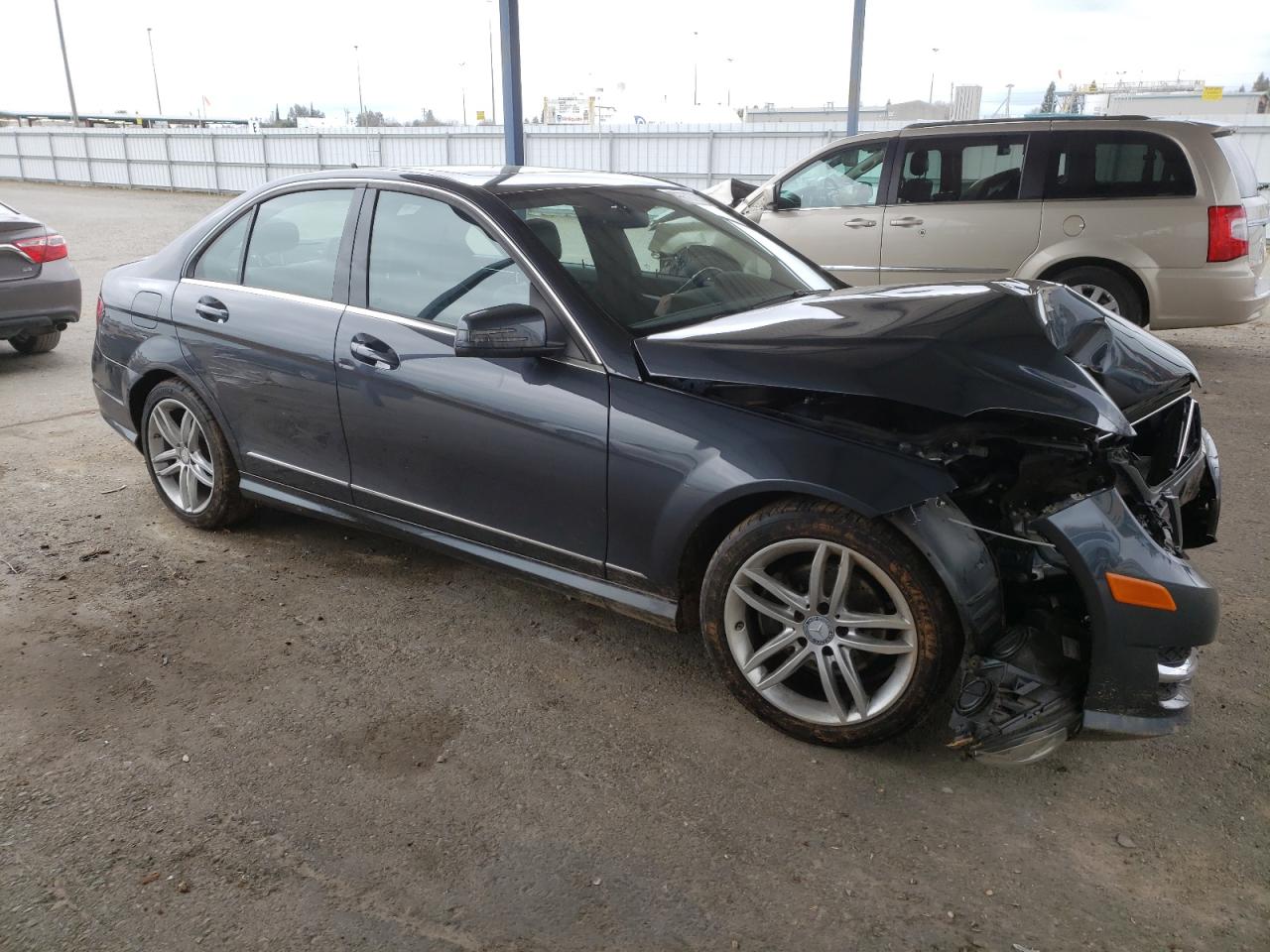 2014 Mercedes-Benz C 250 VIN: WDDGF4HB0ER310412 Lot: 47820285