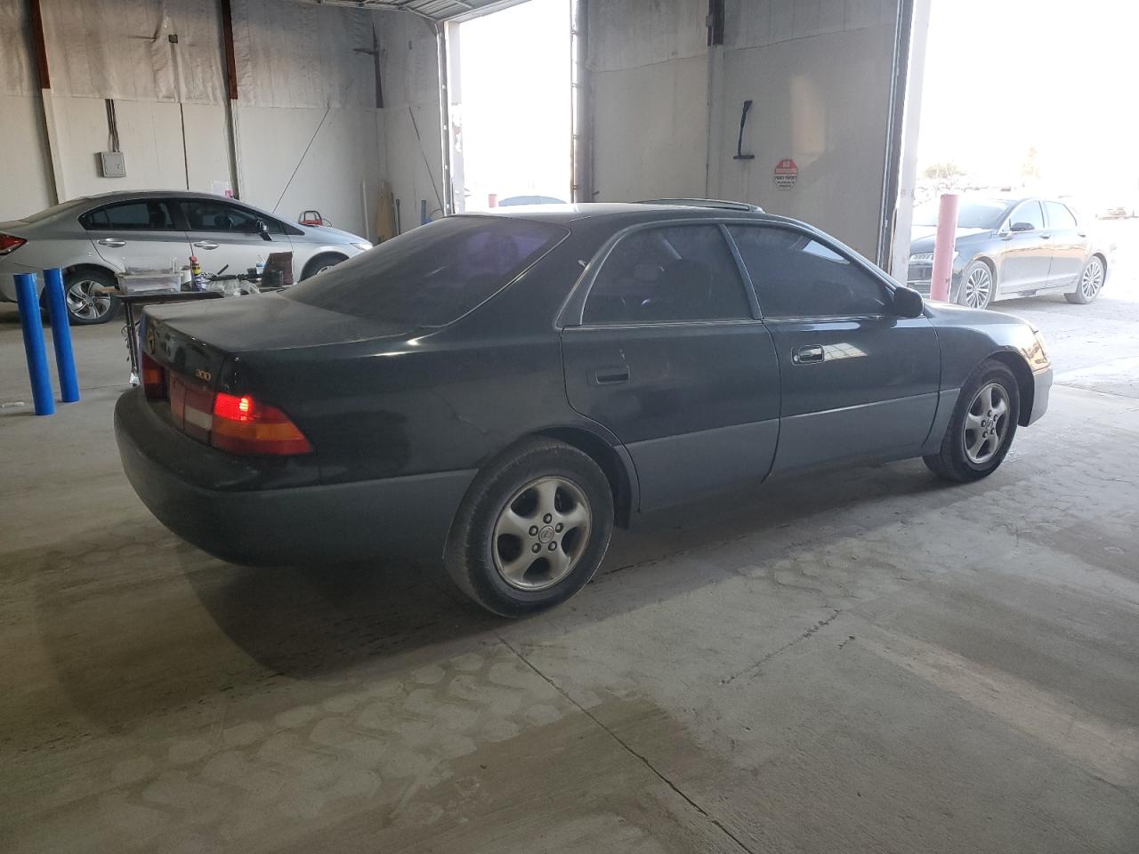 JT8BF22G3V5008101 1997 Lexus Es 300