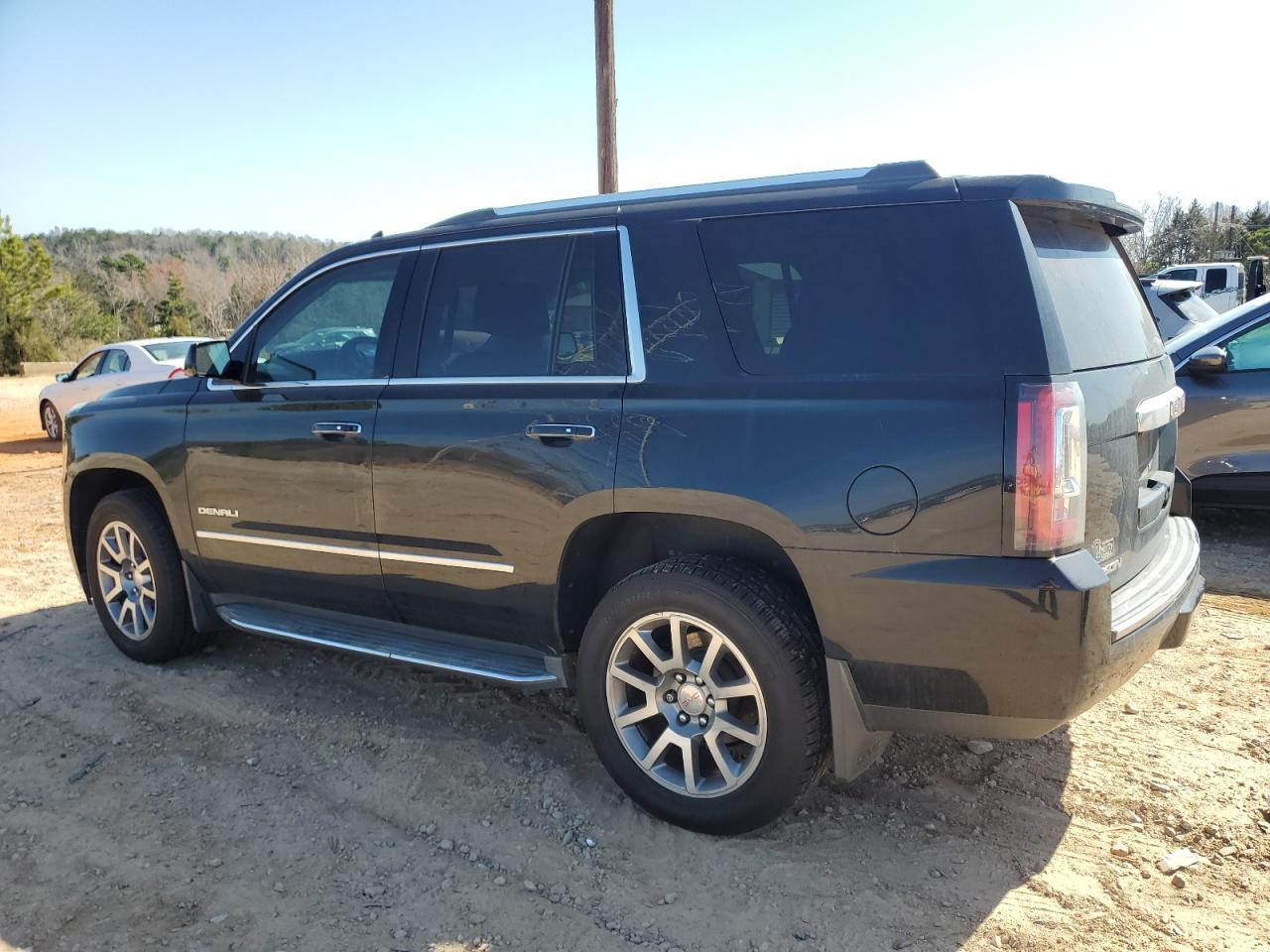 2015 GMC Yukon Denali VIN: 1GKS2CKJ2FR557219 Lot: 48810675