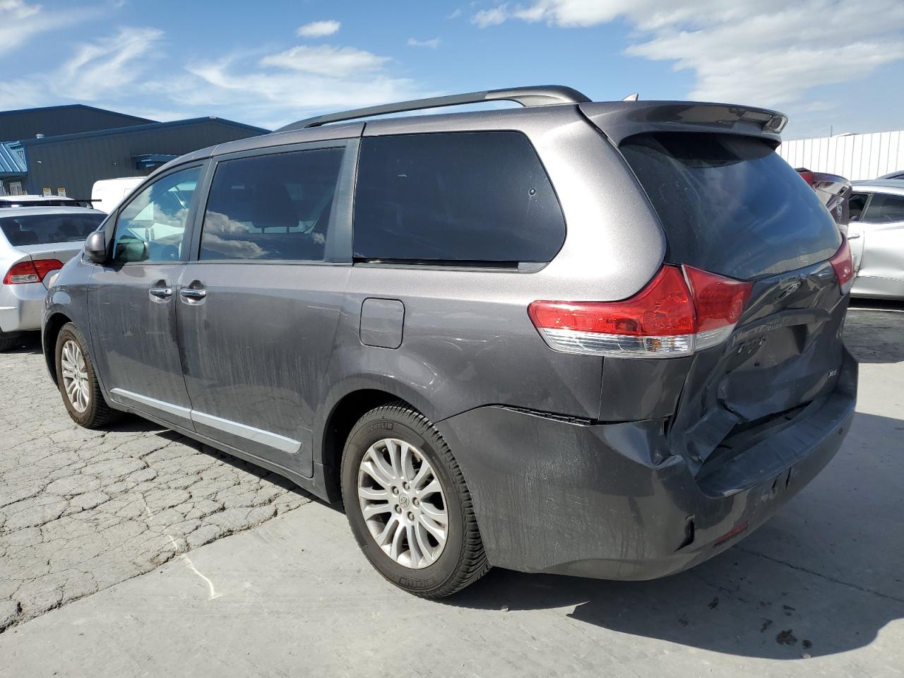 2012 Toyota Sienna Xle VIN: 5TDYK3DC5CS230427 Lot: 47957155