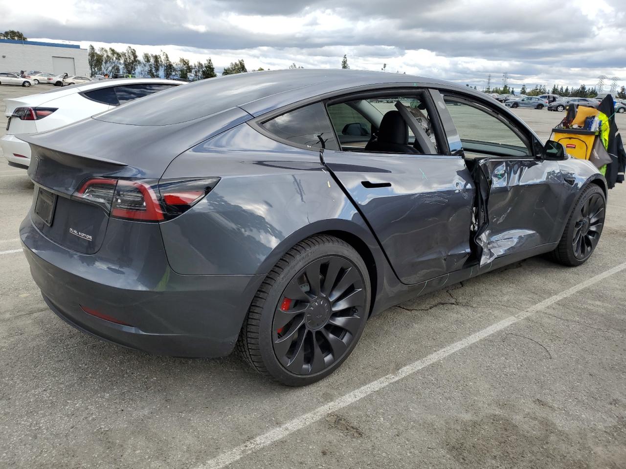 5YJ3E1EC9PF633549 2023 Tesla Model 3