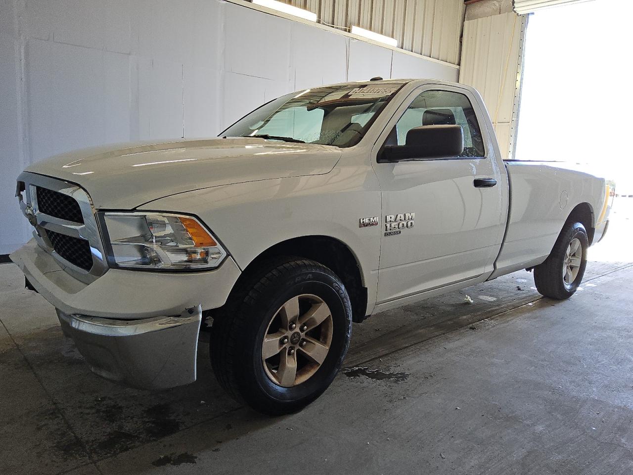 2022 Ram 1500 Classic Tradesman VIN: 3C6JR6DT8NG374397 Lot: 47413765