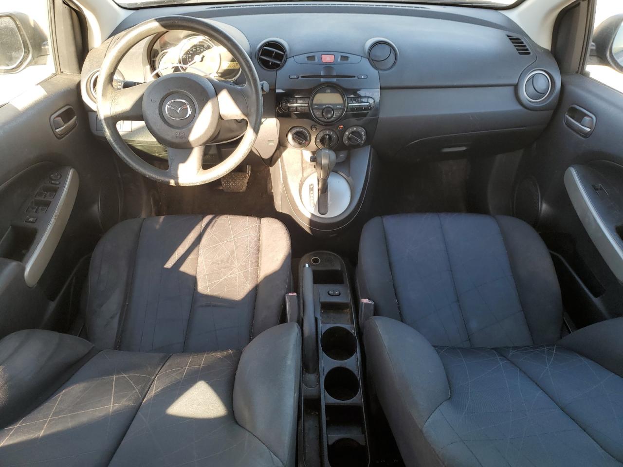 JM1DE1KYXC0135521 2012 Mazda Mazda2