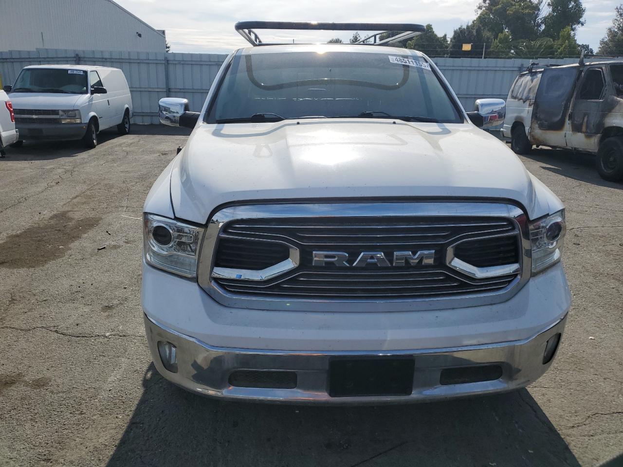 2019 Ram 1500 Classic Laramie VIN: 1C6RR7NM4KS749318 Lot: 48511155