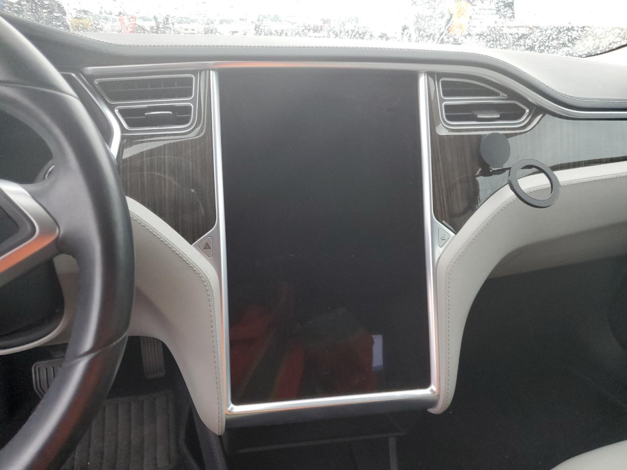 2013 Tesla Model S VIN: 5YJSA1DNXDFP19684 Lot: 49101945