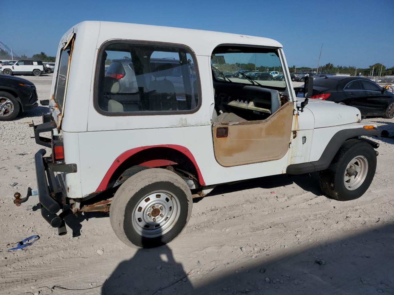 1992 Jeep Wrangler / Yj S VIN: 2J4FY19PXNJ543273 Lot: 48937725