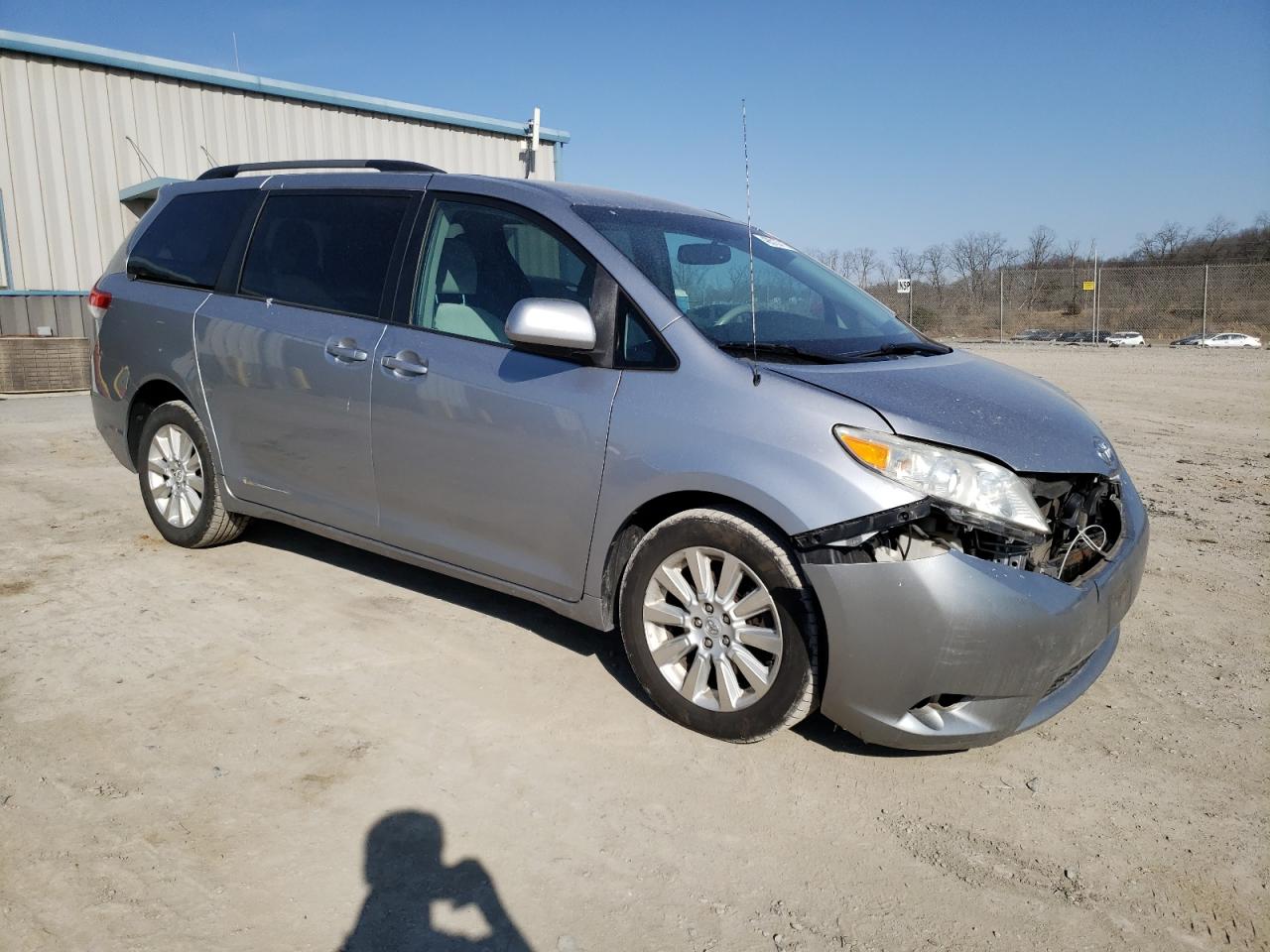 2012 Toyota Sienna Le VIN: 5TDJK3DC1CS031232 Lot: 48513715