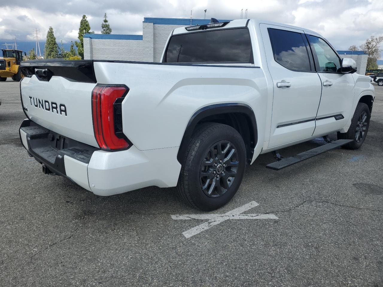 2022 Toyota Tundra Crewmax Platinum VIN: 5TFNA5DB6NX005049 Lot: 48754605