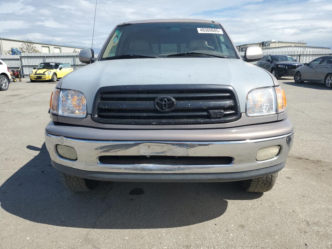 2000 Toyota Tundra Access Cab Limited VIN: 5TBBT4815YS085553