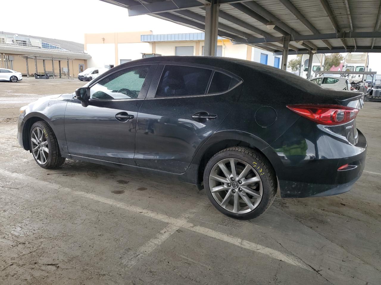 2018 Mazda 3 Touring VIN: 3MZBN1V34JM190075 Lot: 48188545