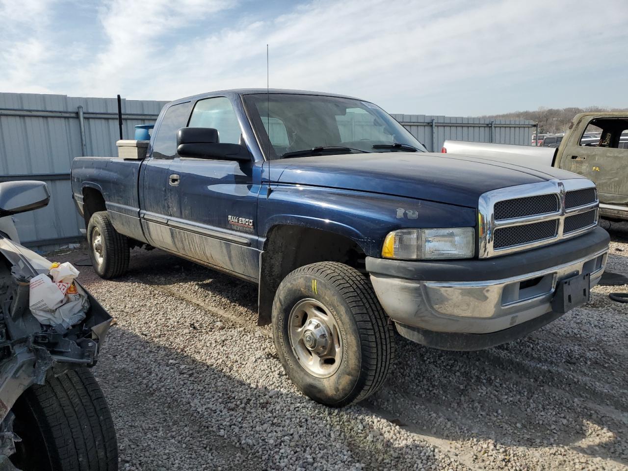 2000 Dodge Ram 2500 VIN: 3B7KF2362YG132087 Lot: 48668925