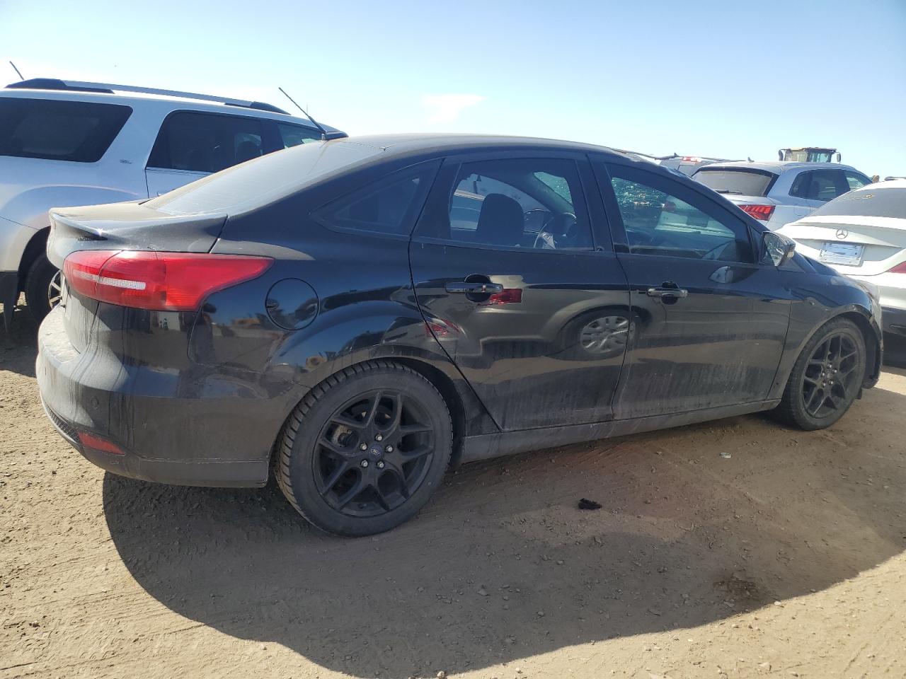 2016 Ford Focus Se VIN: 1FADP3F20GL256127 Lot: 48977445