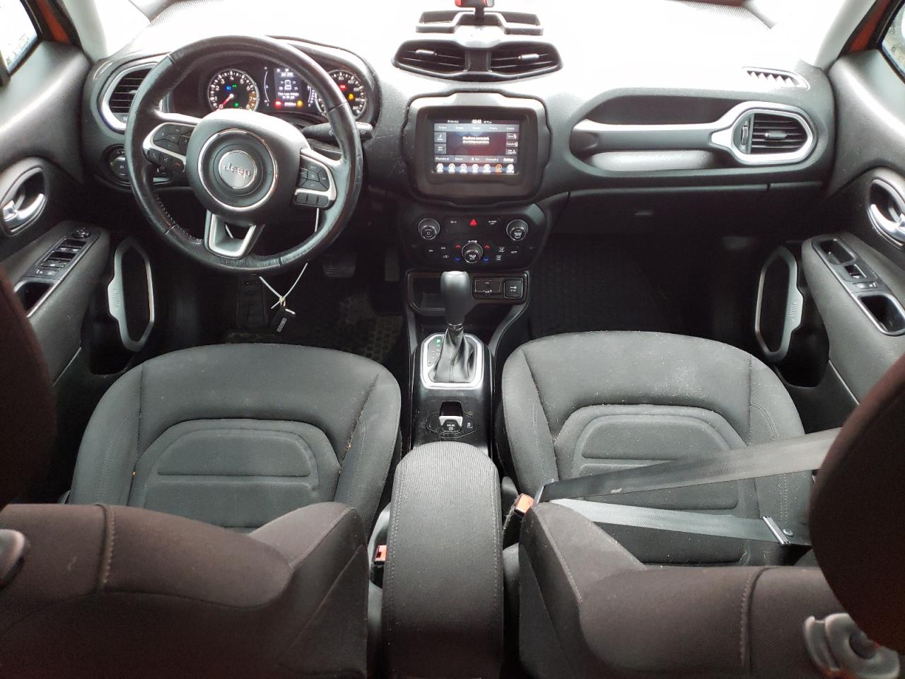 ZACNJABB5KPK10093 2019 Jeep Renegade Latitude