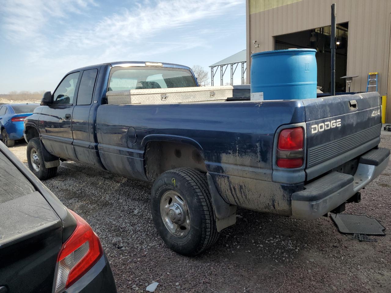 2000 Dodge Ram 2500 VIN: 3B7KF2362YG132087 Lot: 48668925